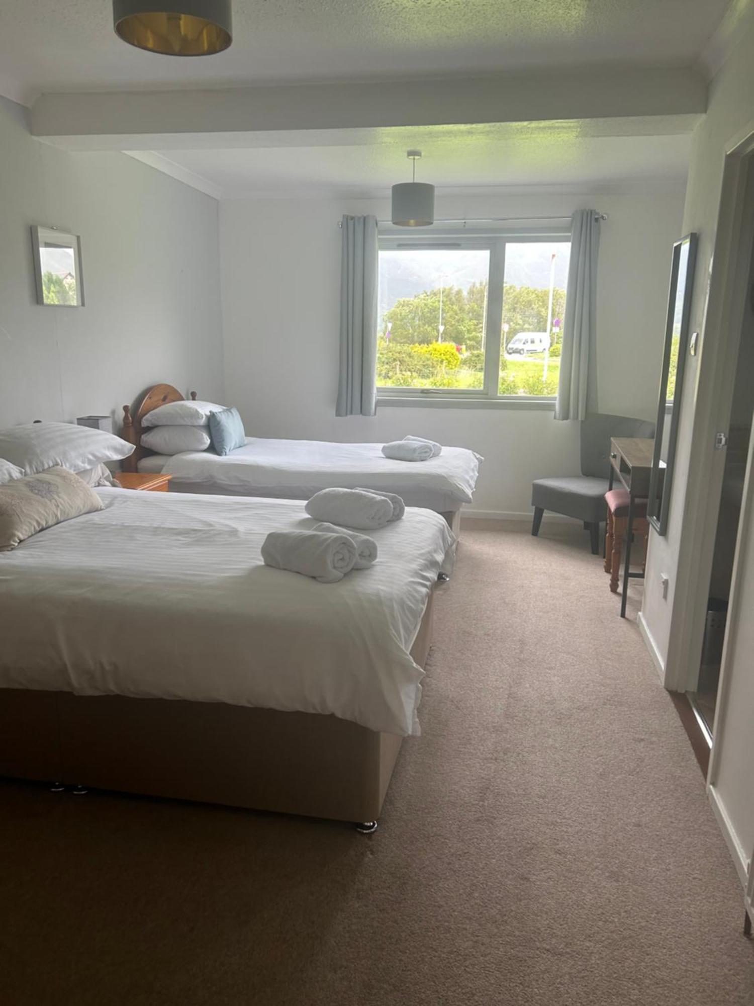 Lyn Leven Cottages 발라훌리쉬 외부 사진